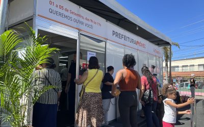 CGM participa do atendimento à moradores do Largo da Batalha na Prefeitura Móvel